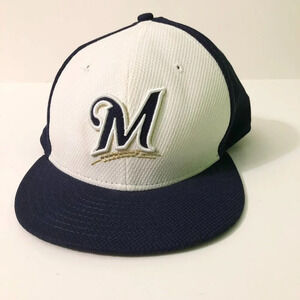 Milwaukee Brewers MLB Cap  Size 7 1/2 Baseball Hat New Era